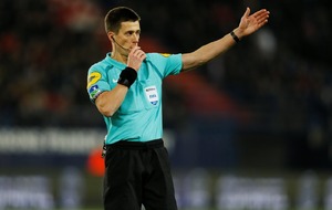 Recherche de joueurs et d'arbitres